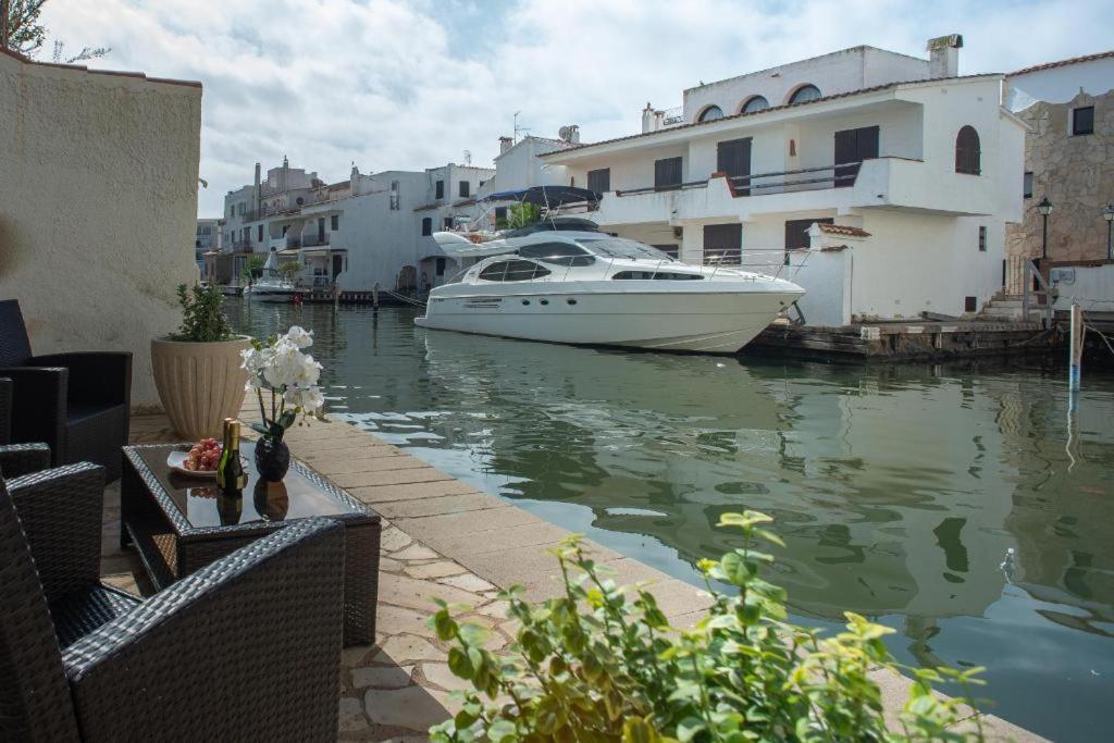 Villa Casa Cartago Ampuriabrava Exterior foto
